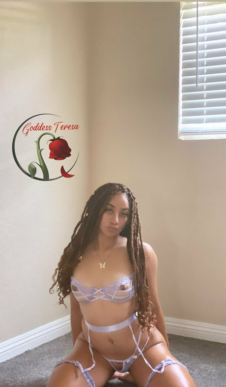 Goddess_teresa photo 1