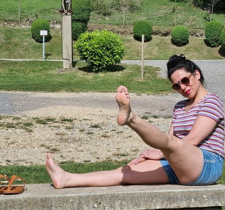 Goddesshathafeet photo 12