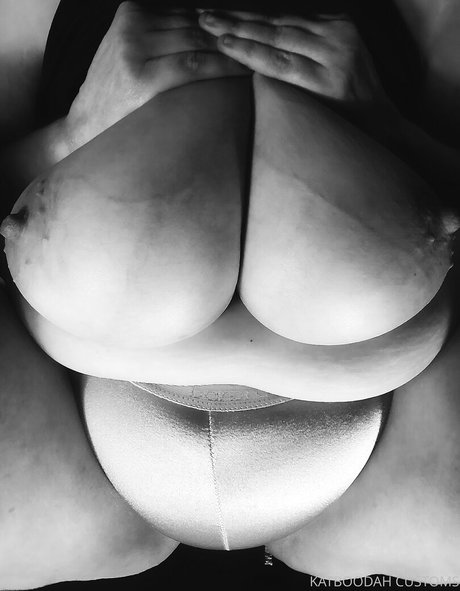 Goddesskatboodah photo 35