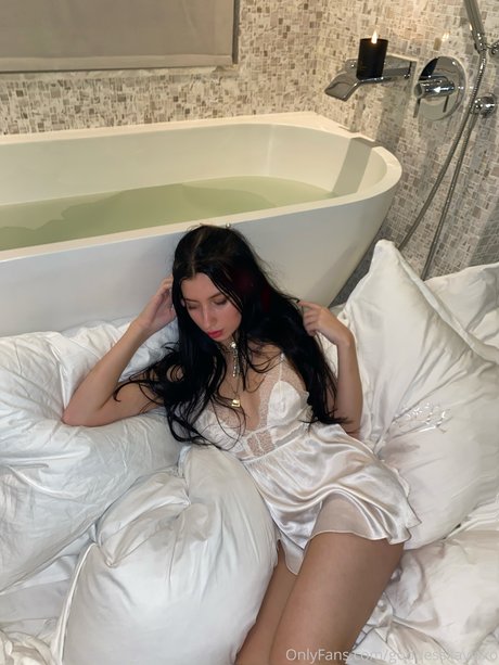 Goddess Kayla photo 31