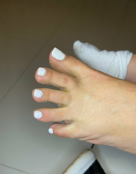 Goddesssilkysolesfree photo 26