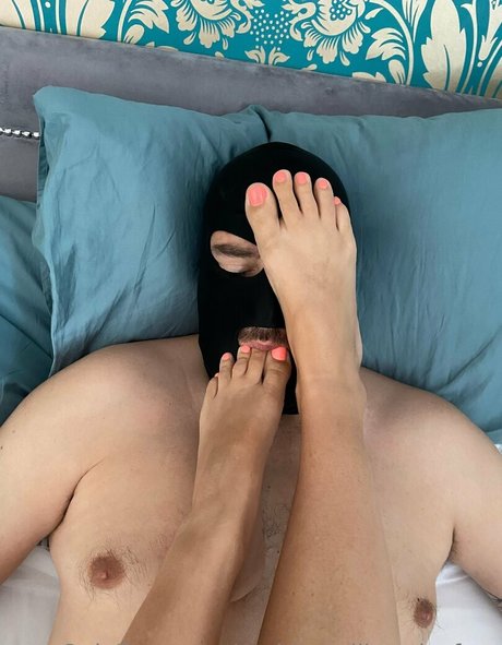 Goddesssilkysolesfree photo 70