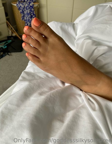Goddesssilkysolesfree photo 72