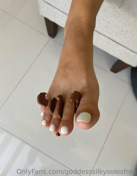 Goddesssilkysolesfree photo 79