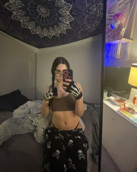 Goddesszariaxx photo 8