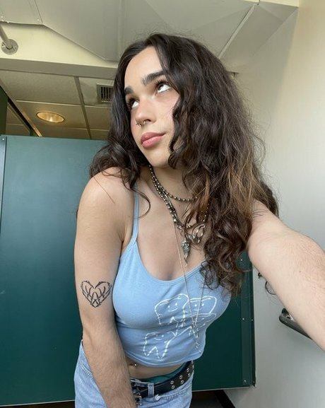 Goddesszariaxx photo 9