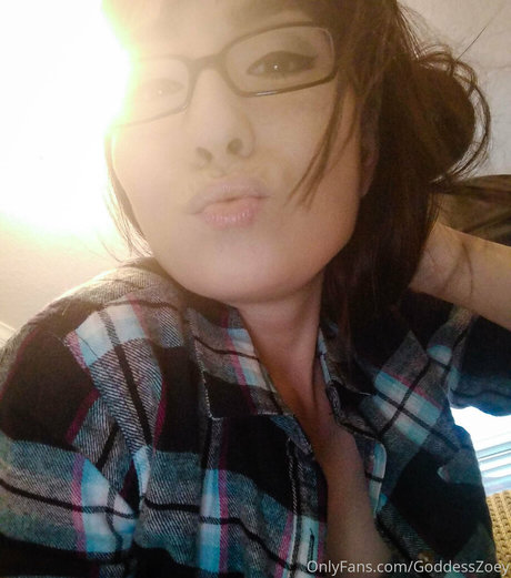 GoddessZoey photo 136