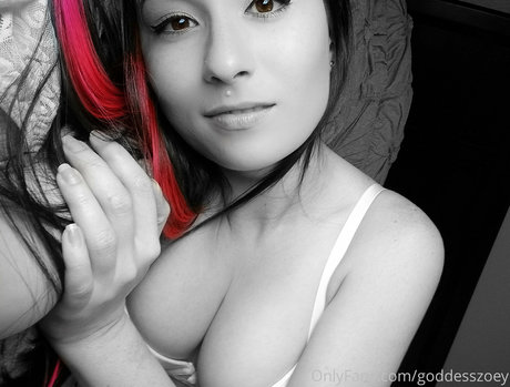 GoddessZoey photo 225