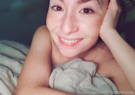 GoddessZoey photo 250