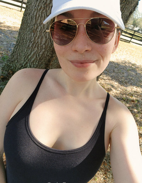 GoddessZoey photo 391