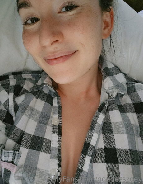GoddessZoey photo 420