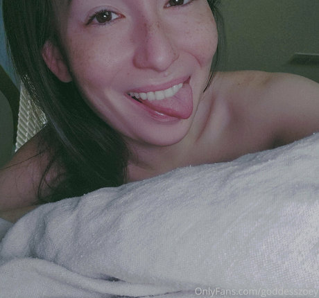 GoddessZoey photo 473