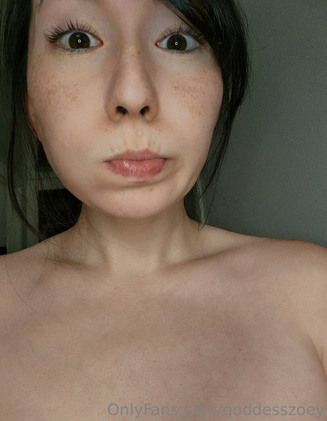GoddessZoey photo 511