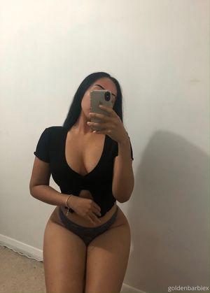 goldenbarbiex photo 9