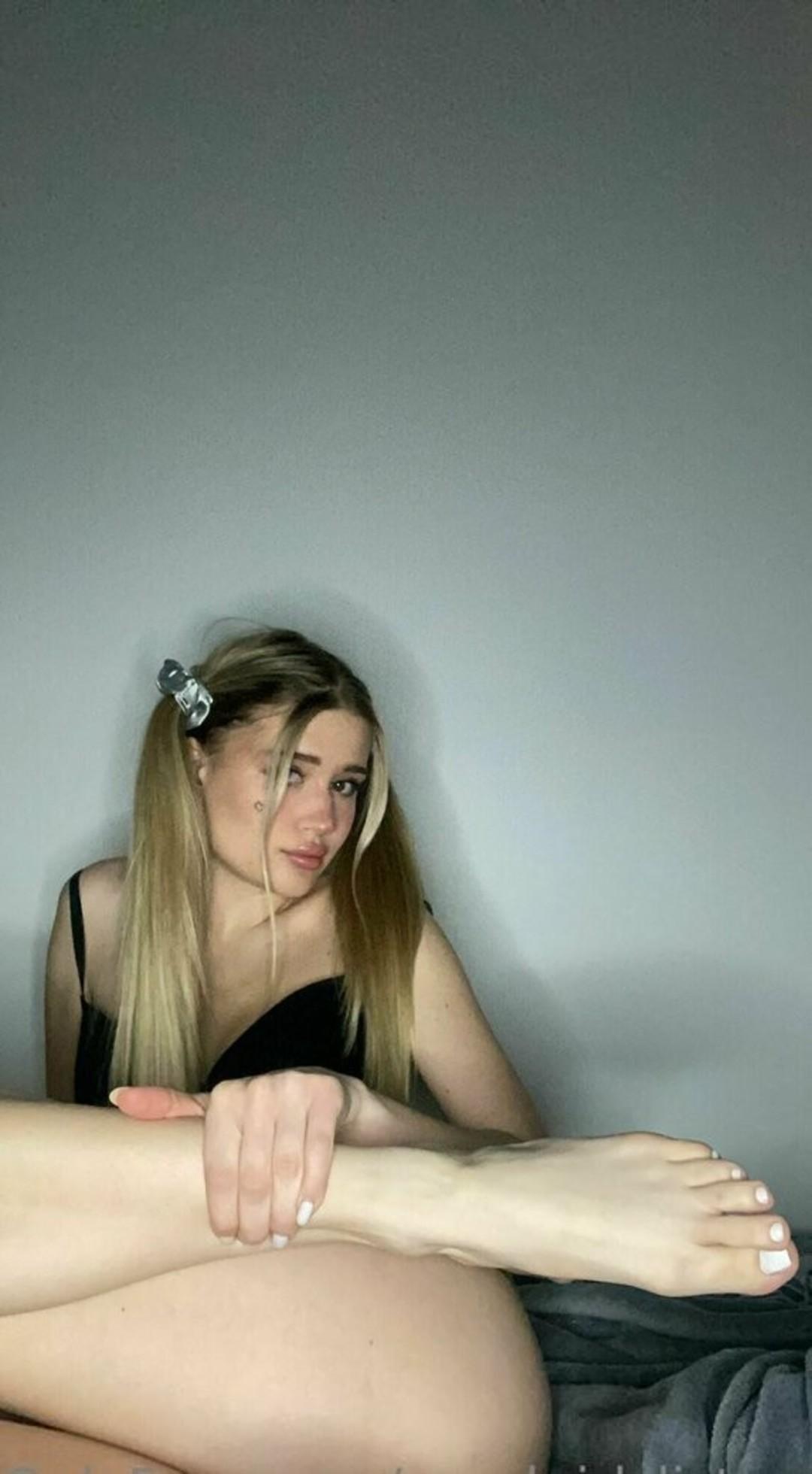 Goodgirlzlisten