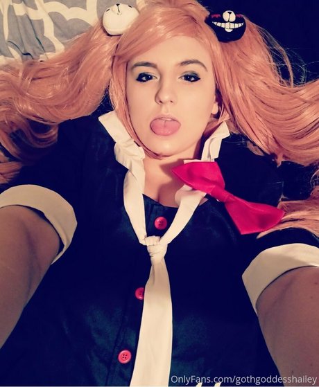 Gothgoddesshailey photo 22