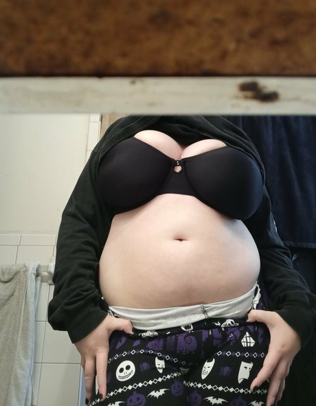 Gothgoddesshailey photo 34