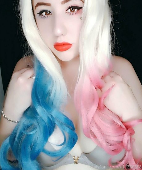 Gothickitti photo 44