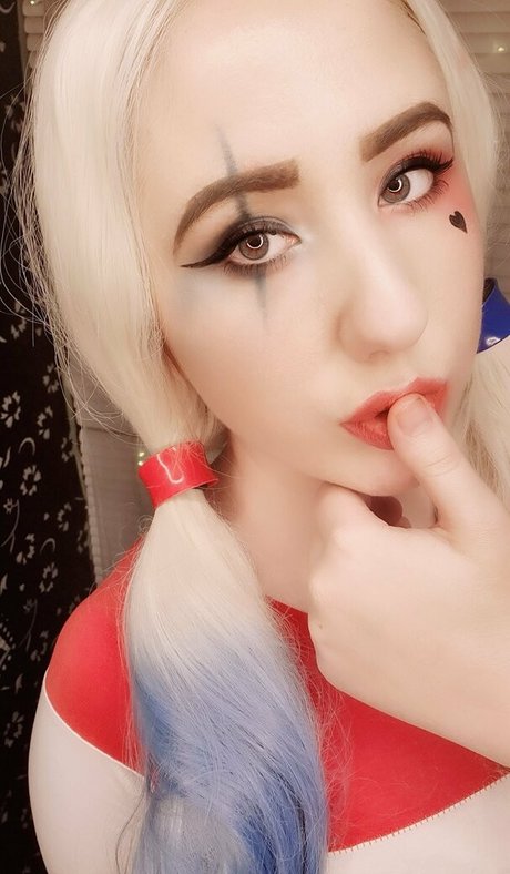 Gothickitti photo 61