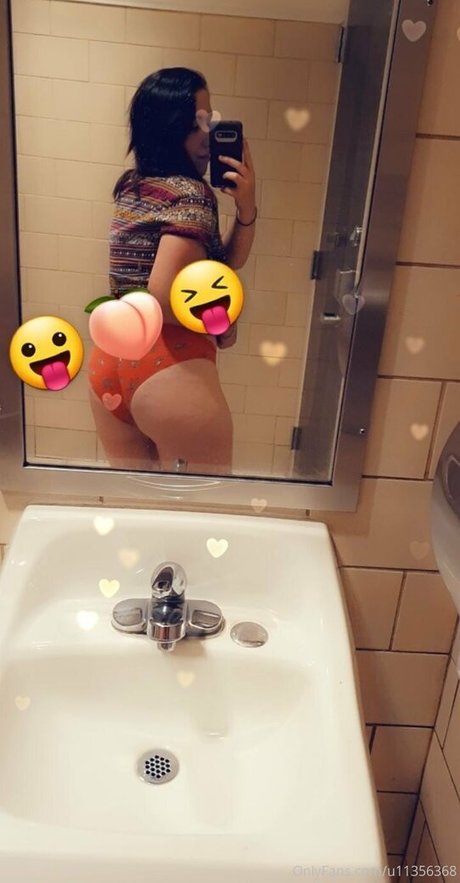 Gothickitti photo 87