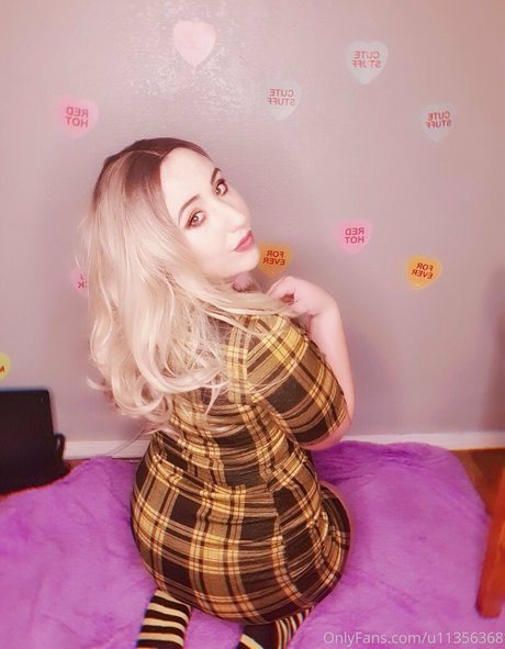 Gothickitti photo 104