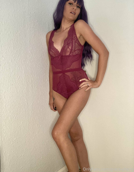 Grace_cherry_official photo 52