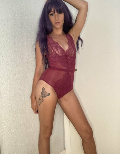 Grace_cherry_official photo 59