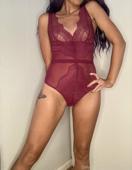 Grace_cherry_official photo 72