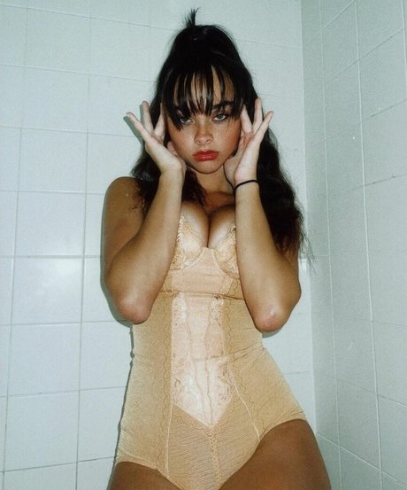 Grace Coffey photo 33