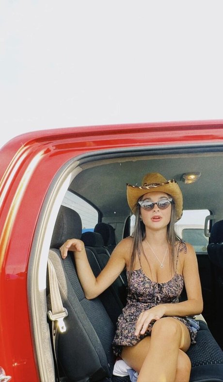 Grace Coffey photo 36