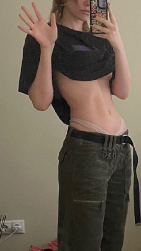 Kira Rausch photo 11