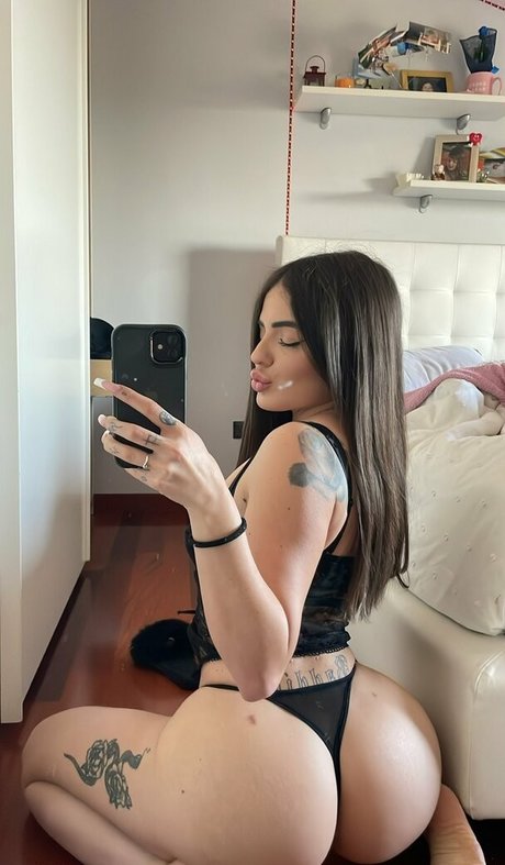 Greta Delmonte photo 2