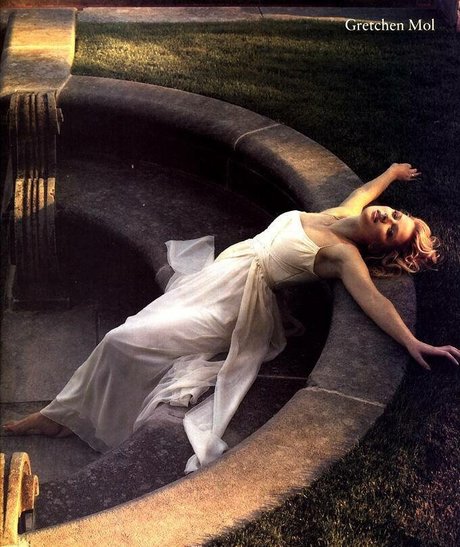 Gretchen Mol photo 18