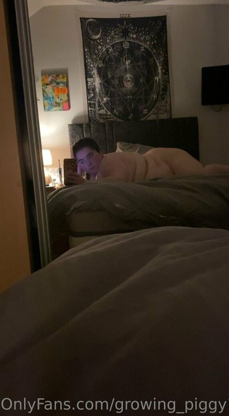 Growing_piggy1305 photo 21