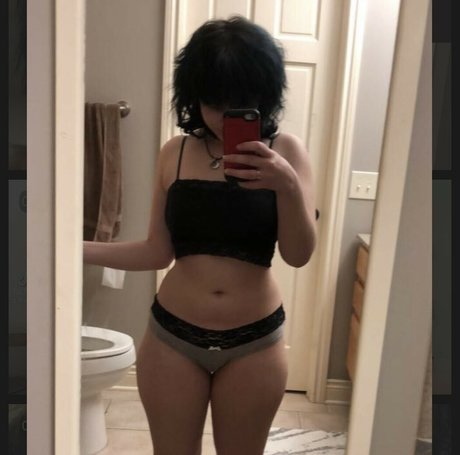 Guttergirlgab photo 2