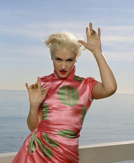 Gwen Stefani photo 39