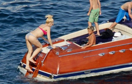 Gwen Stefani photo 52