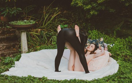 Gwenhoney photo 178