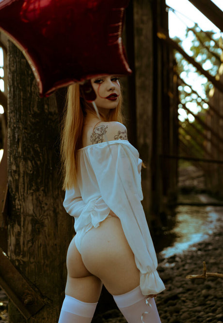 Gwenhoney photo 333