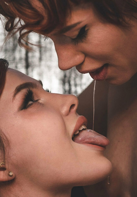 Gwenhoney photo 334