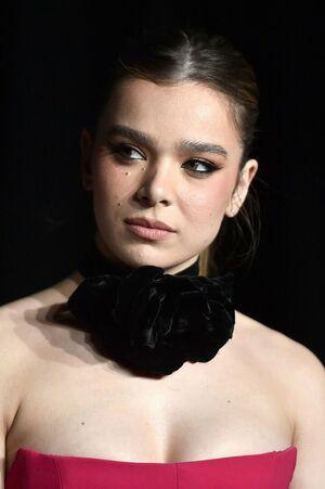 Hailee Steinfeld photo 41