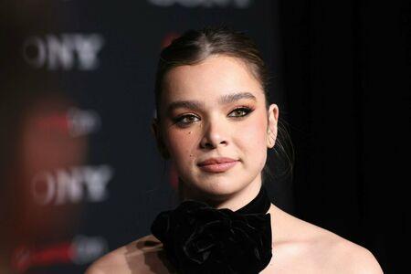 Hailee Steinfeld photo 61