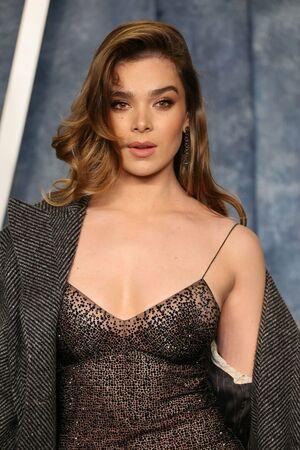 Hailee Steinfeld photo 69