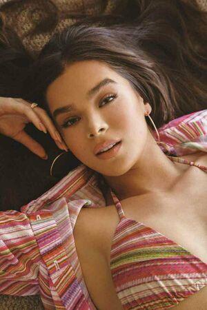 Hailee Steinfeld photo 142