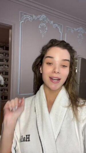 Hailee Steinfeld photo 176