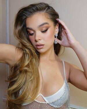 Hailee Steinfeld photo 185