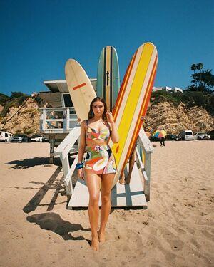 Hailee Steinfeld photo 275