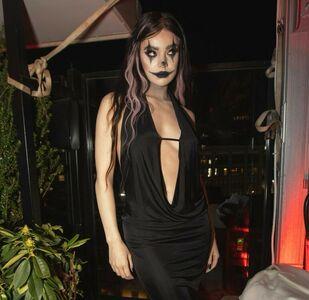 Hailee Steinfeld photo 300