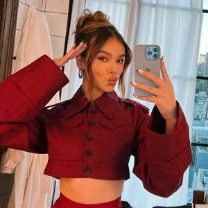 Hailee Steinfeld photo 308