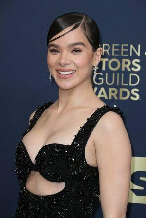 Hailee Steinfeld photo 429